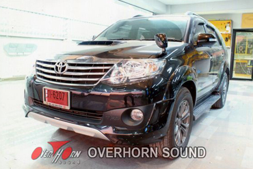 TOYOTA FORTUNER โอเวอร์ฮอร์น ซาวด์ เครื่องเสียงรถยนต์